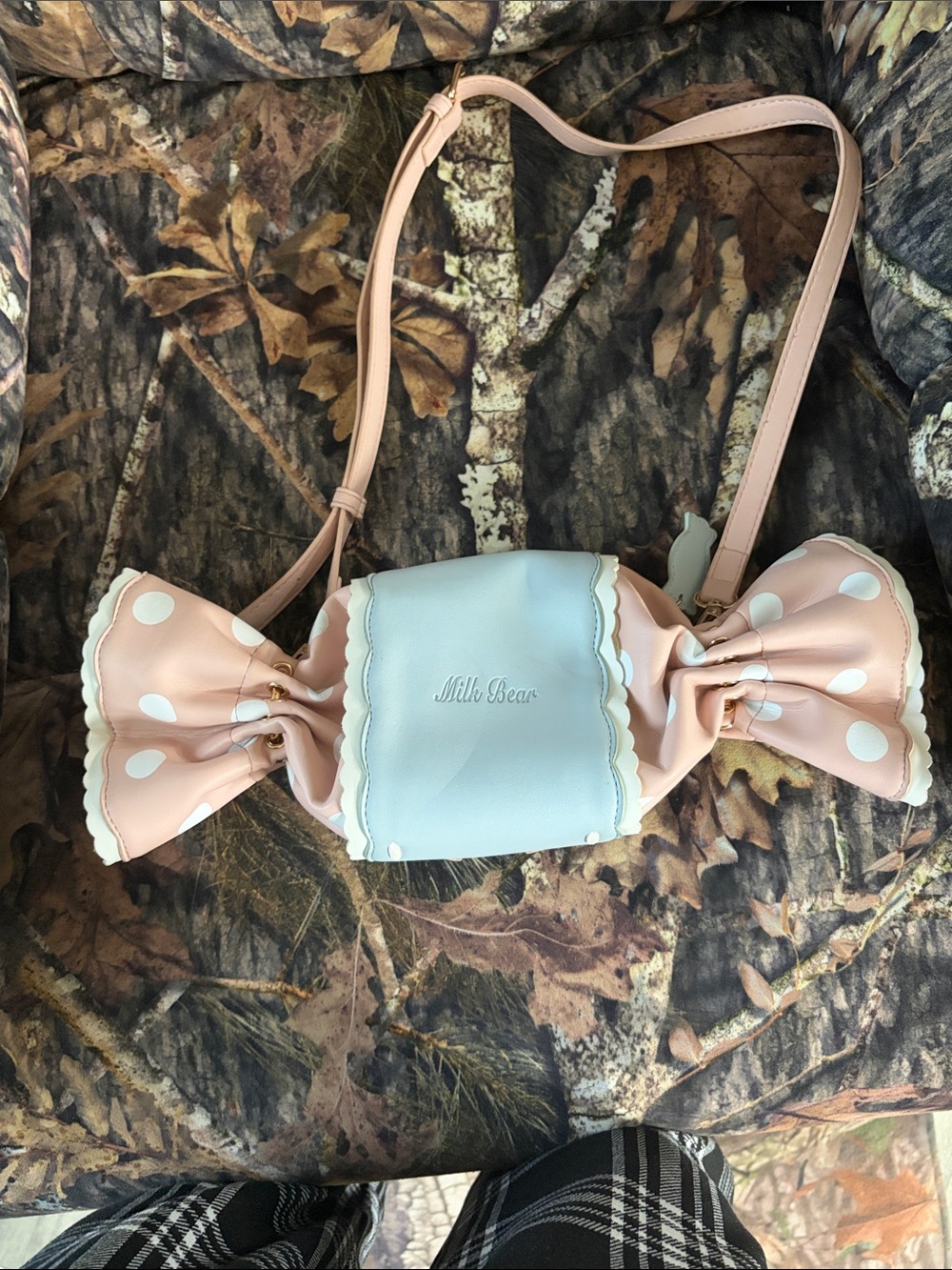 Milk Bear Bow Candy Crossbody Bag - Picture 3 of 11